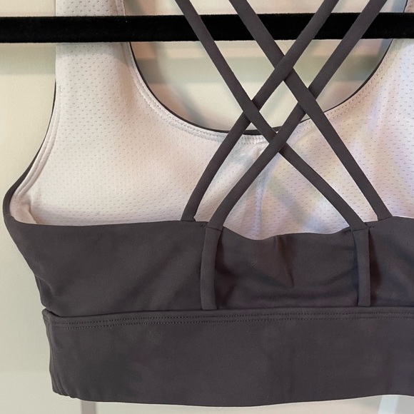 Black/Grey Marbled Sports Bra with Crisscross Back - Picture 5 of 5